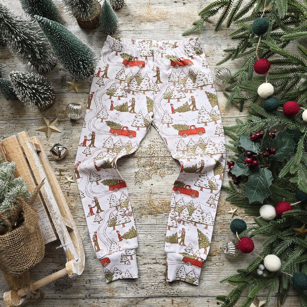 Pine Tree Picking Slim Leg Leggings