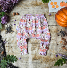 Load image into Gallery viewer, Pumpkin Moths Elastic Harem Pants